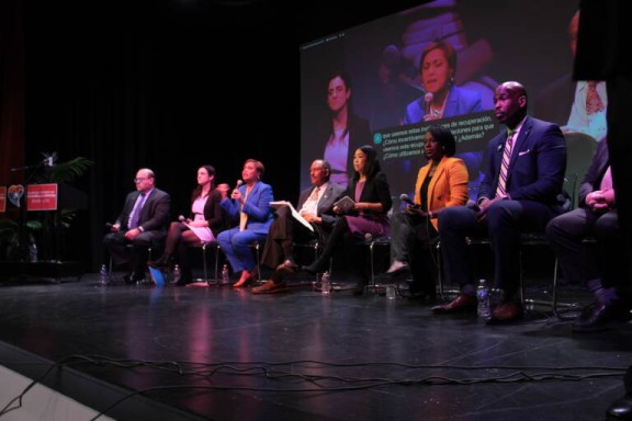Candidates on stage at forum about the arts in Philadelphia
