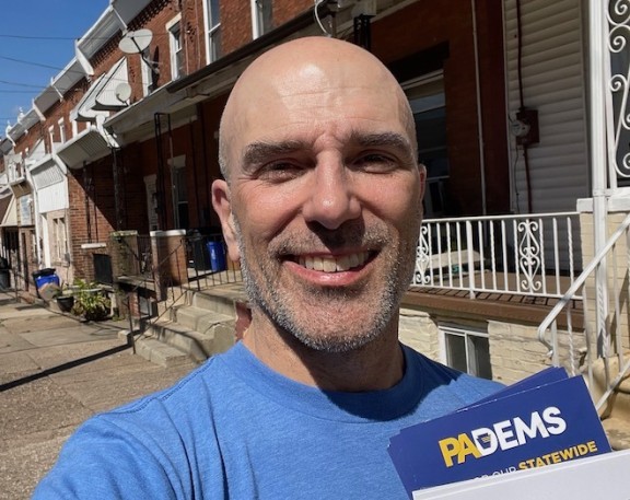 Khris Lewin, canvassing in Philadelphia.