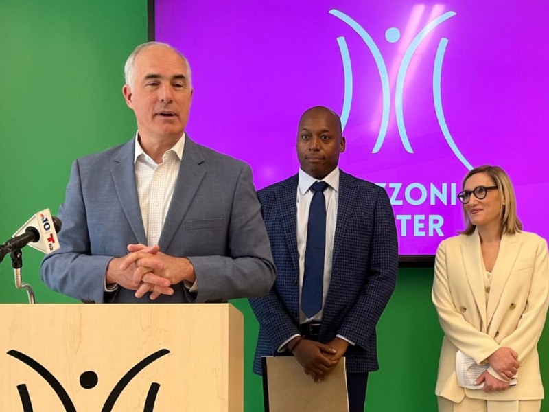 From left, Sen. Bob Casey, Mazzoni Center Executive Director and President Sultan Shakir, and Mazzoni Executive Medical Officer Dr. Stacey Trooskin. (Photo: Jeremy Rodriguez)