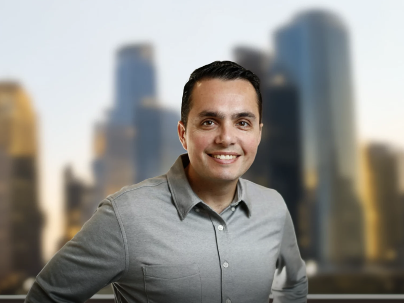 El investigador Zeke Hernández.